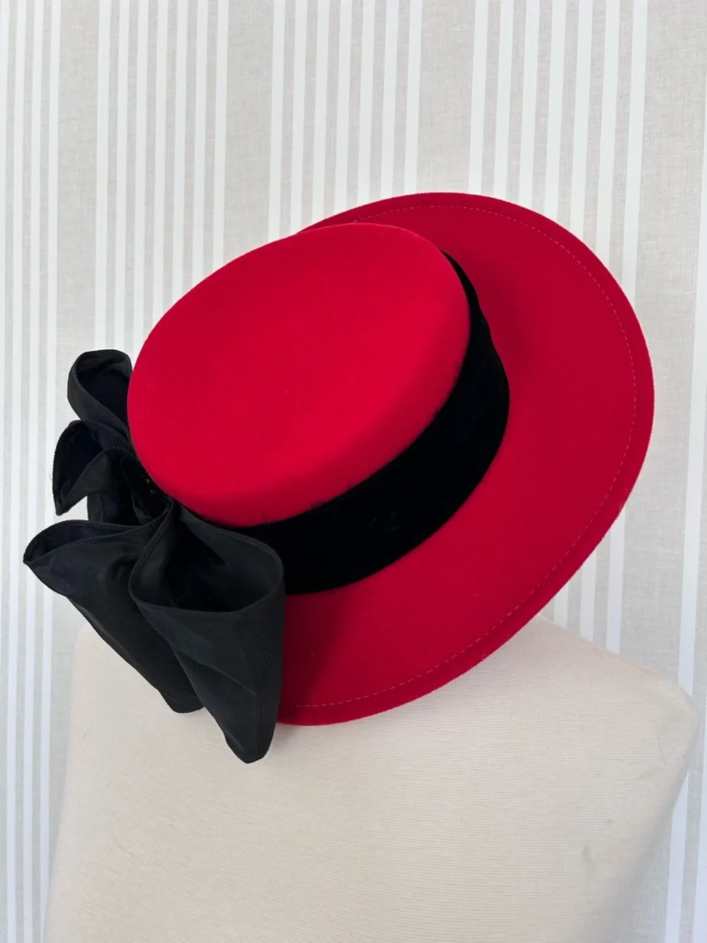 ERIC JAVITS Bollman & Co. Doeskin 100% Wool Felt Women’s Red Hat, USA Vintage - Picture 1 of 8